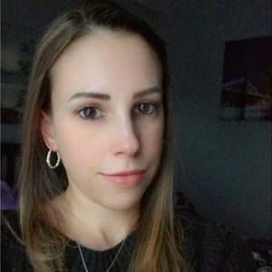 Meet your Posher, Stacy